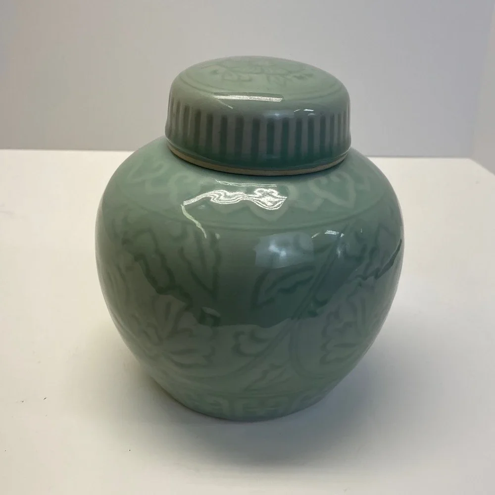 Antique Celadon Green Floral Ginger Jar Ceramic Asian Style Lidded Vase 5.5in